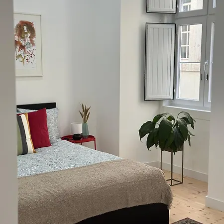 Baixa Chiado Bedrooms 3*