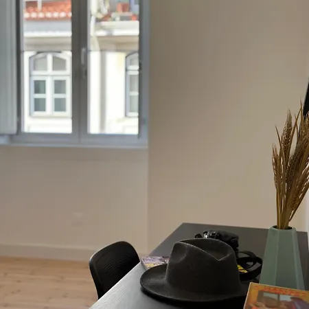 Baixa Chiado Bedrooms 게스트하우스 3*