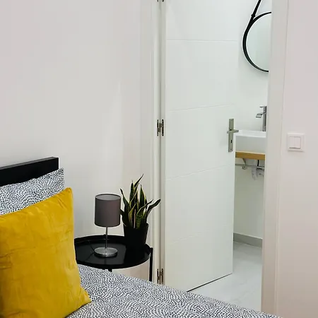 Baixa Chiado Bedrooms 3* Лиссабон
