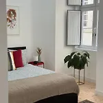 Baixa Chiado Bedrooms 3*